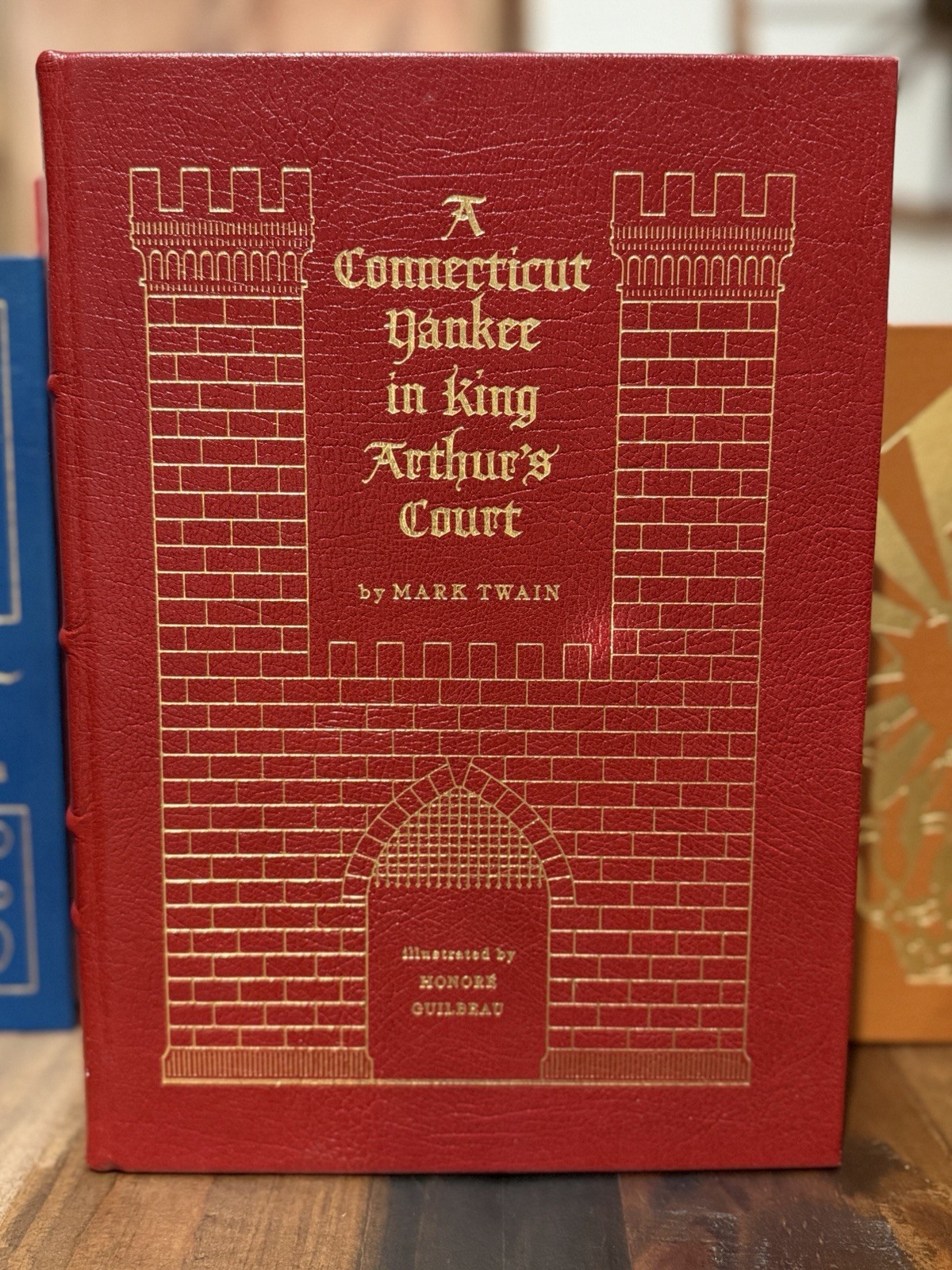 A CONNECTICUT YANKEE IN KING ARTHUR’S COURT by Mark Twain Easton Press LIKE NEW!