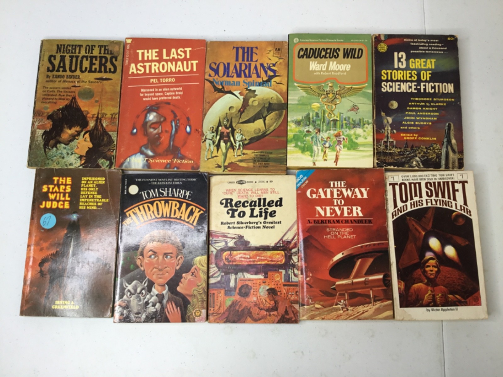 Lot of 10 Mixed Vintage Sci Fi/Fantasy Books. PB