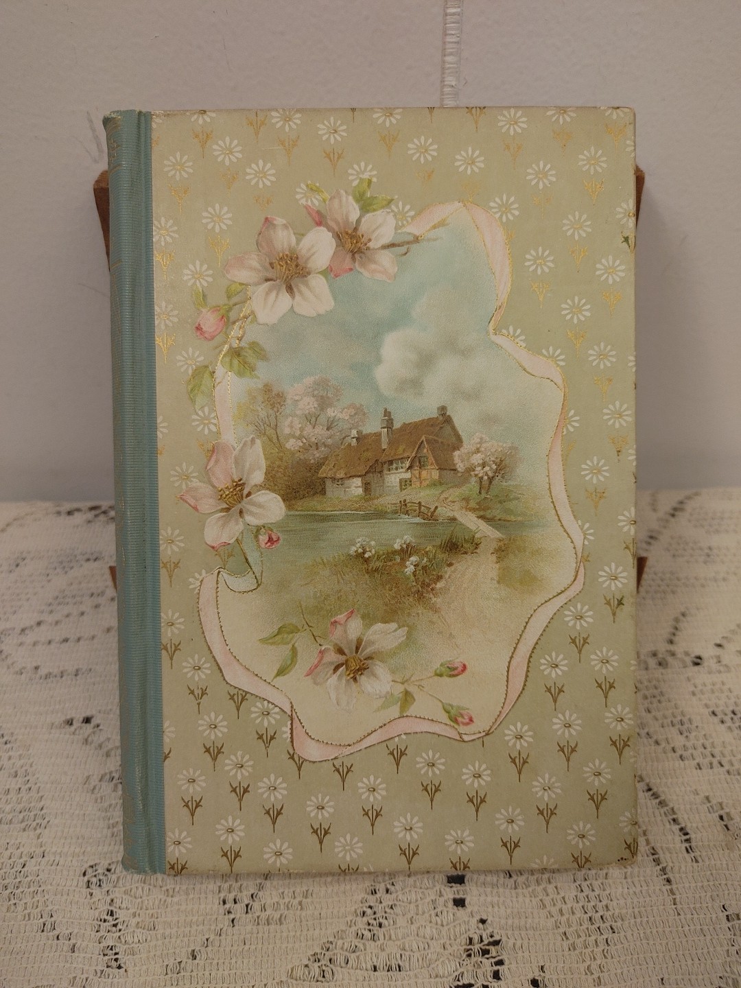 The Song of Hiawatha Henry W. Longfellow HC 1898 T.Y. Crowell Publisher