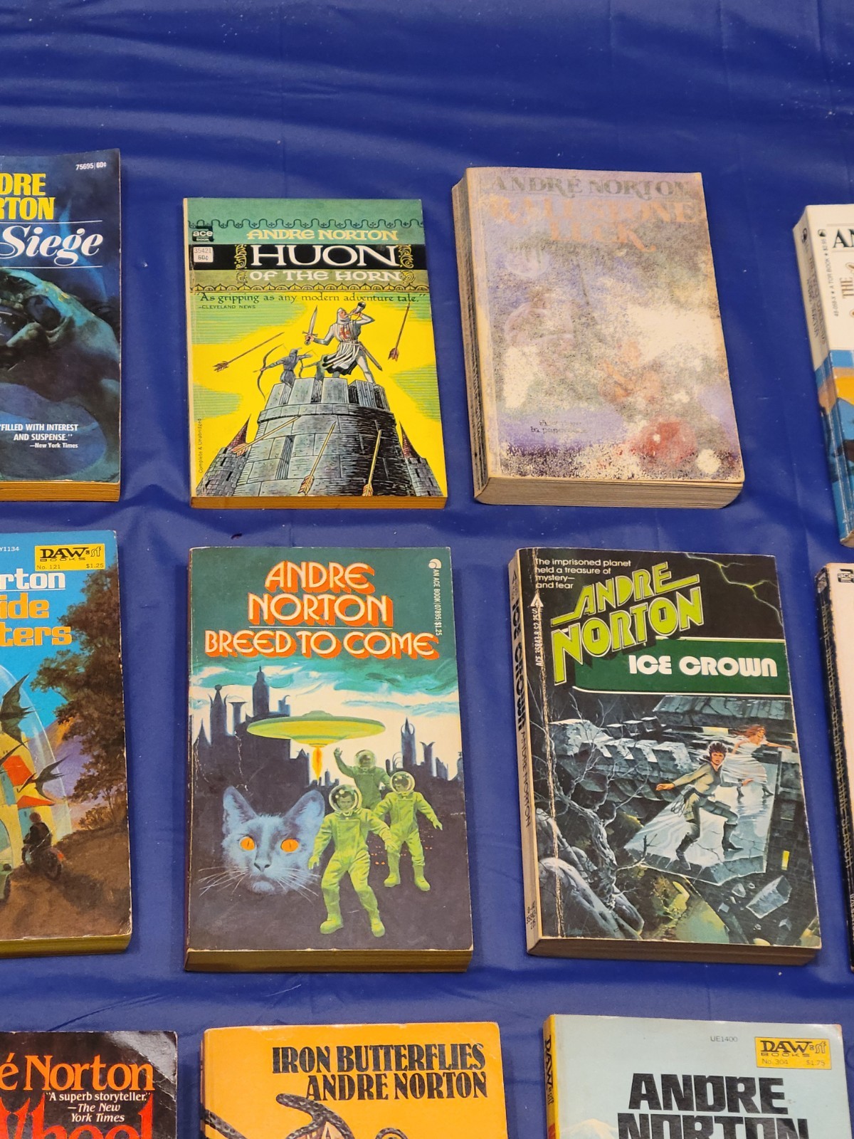 26 ANDRE NORTON Science Fiction SYFY Books Stand Alone Novel Book LOT PB & HB