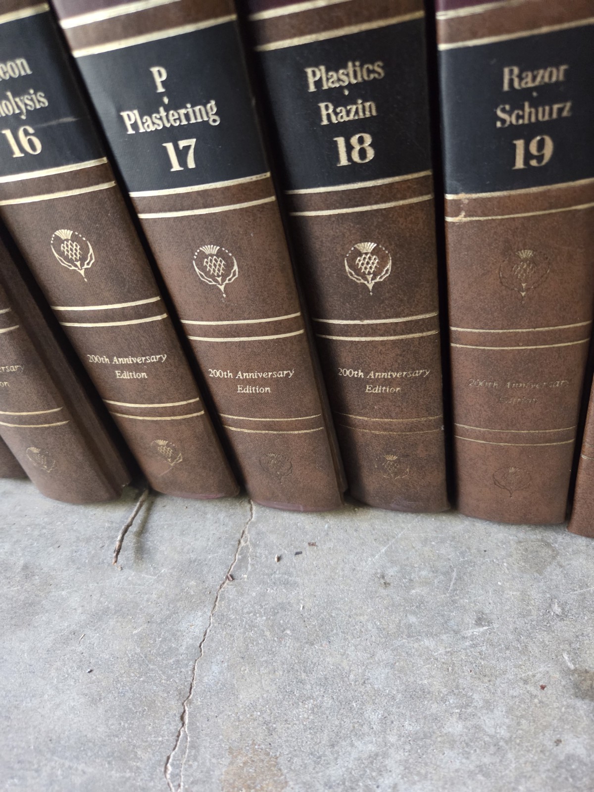 Encyclopedia Britannica Complete Set 200th Anniversary Edition 1970. See Pics