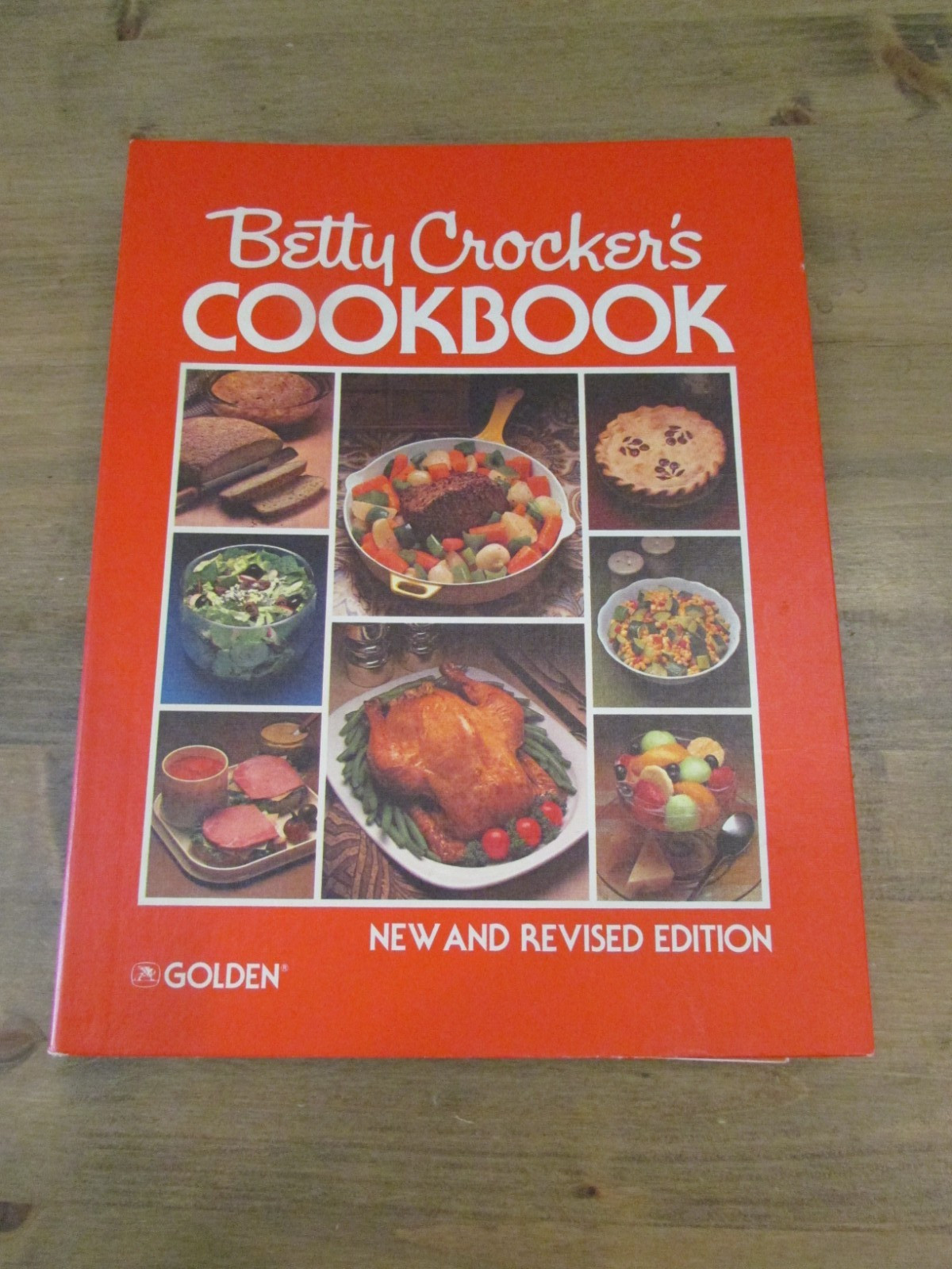 Betty Crocker’s Cookbook New and Revised Edition 1979 Spiral Binding Golden – VG
