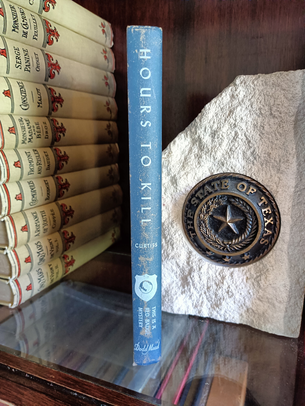 Hours to Kill_Ursula Curtiss_HCnoDJ_Red Badge Mystery_1961_Very Good