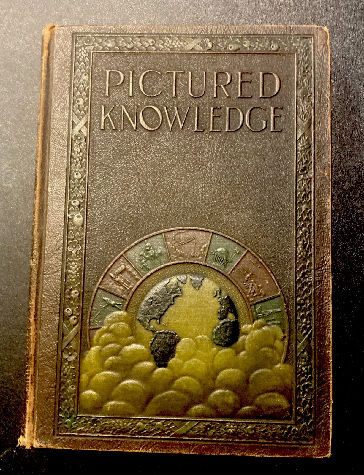 Pictured Knowledge Book 3 1926 vintage Illustrated History. Marshall Hughes