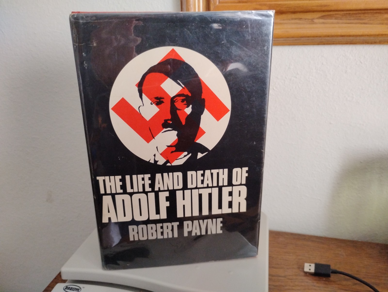 The Life and Death of Adolf Hitler by Robert Payne, Praeger Pub HC/DJ 1973