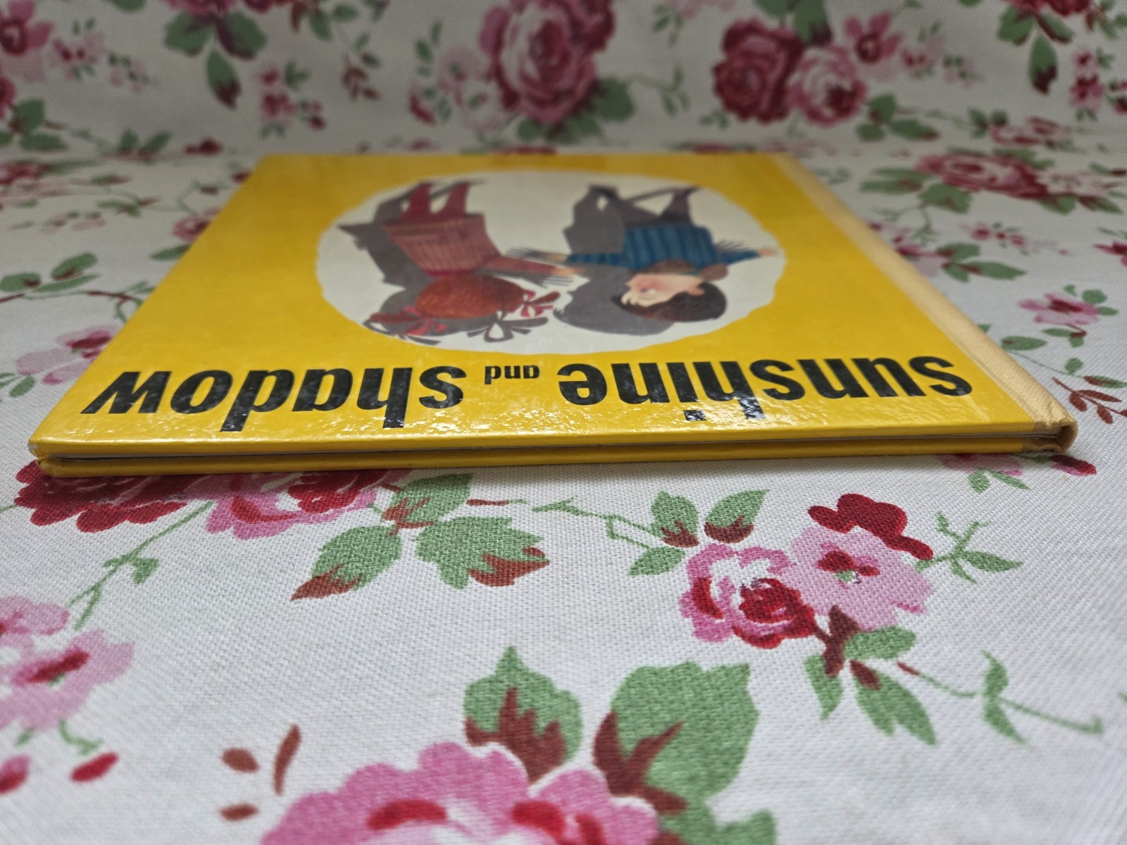 Retro ‚Sunshine & Shadow‘ By Peggy Blakely Hardback Picture Book 1971 Vintage