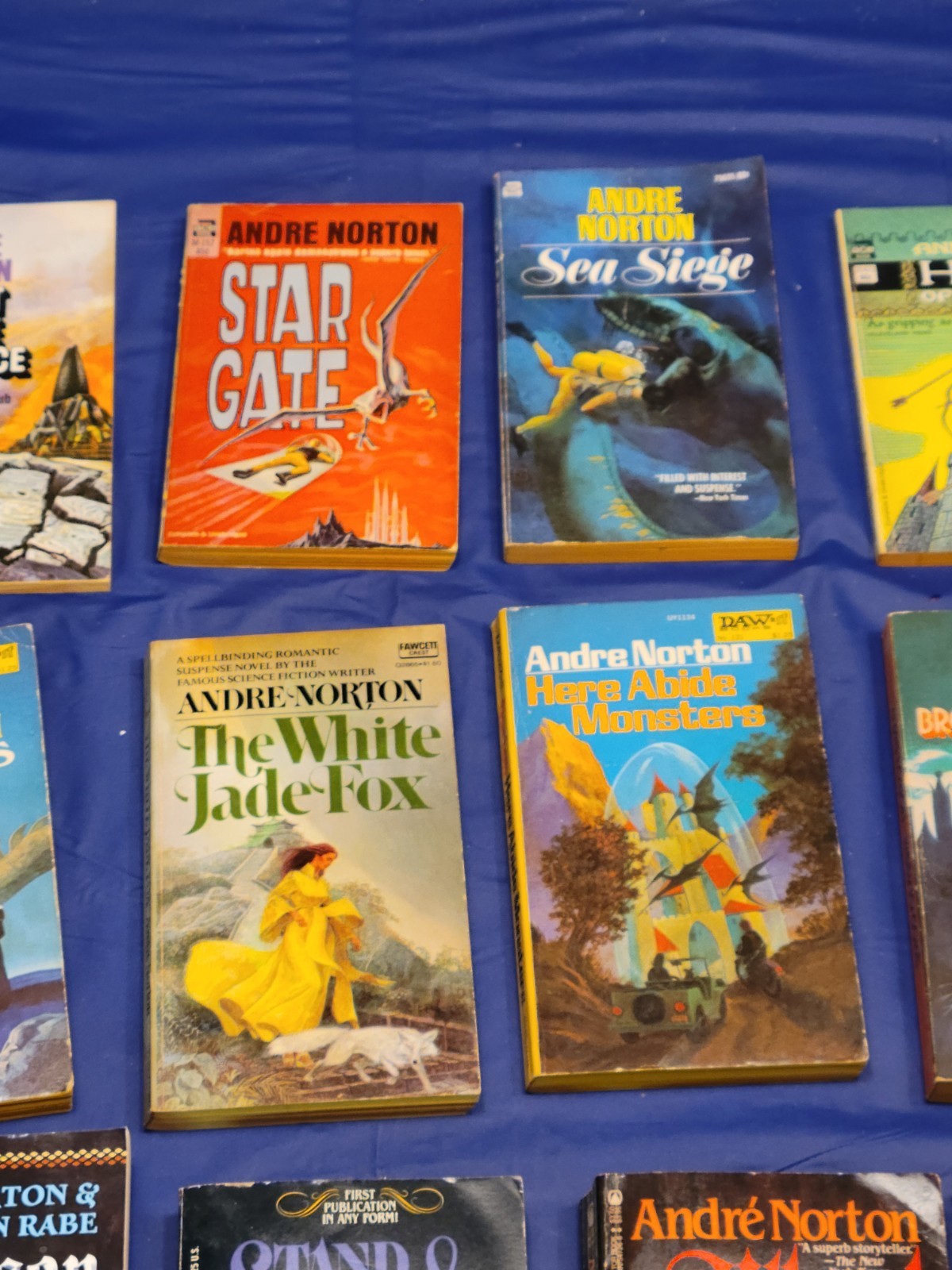26 ANDRE NORTON Science Fiction SYFY Books Stand Alone Novel Book LOT PB & HB