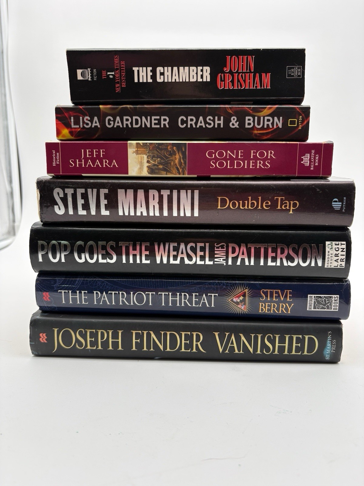 Lot of 7 Hardcover Books/Paperback Books, Finder, Martini, Grisham, Berry etc
