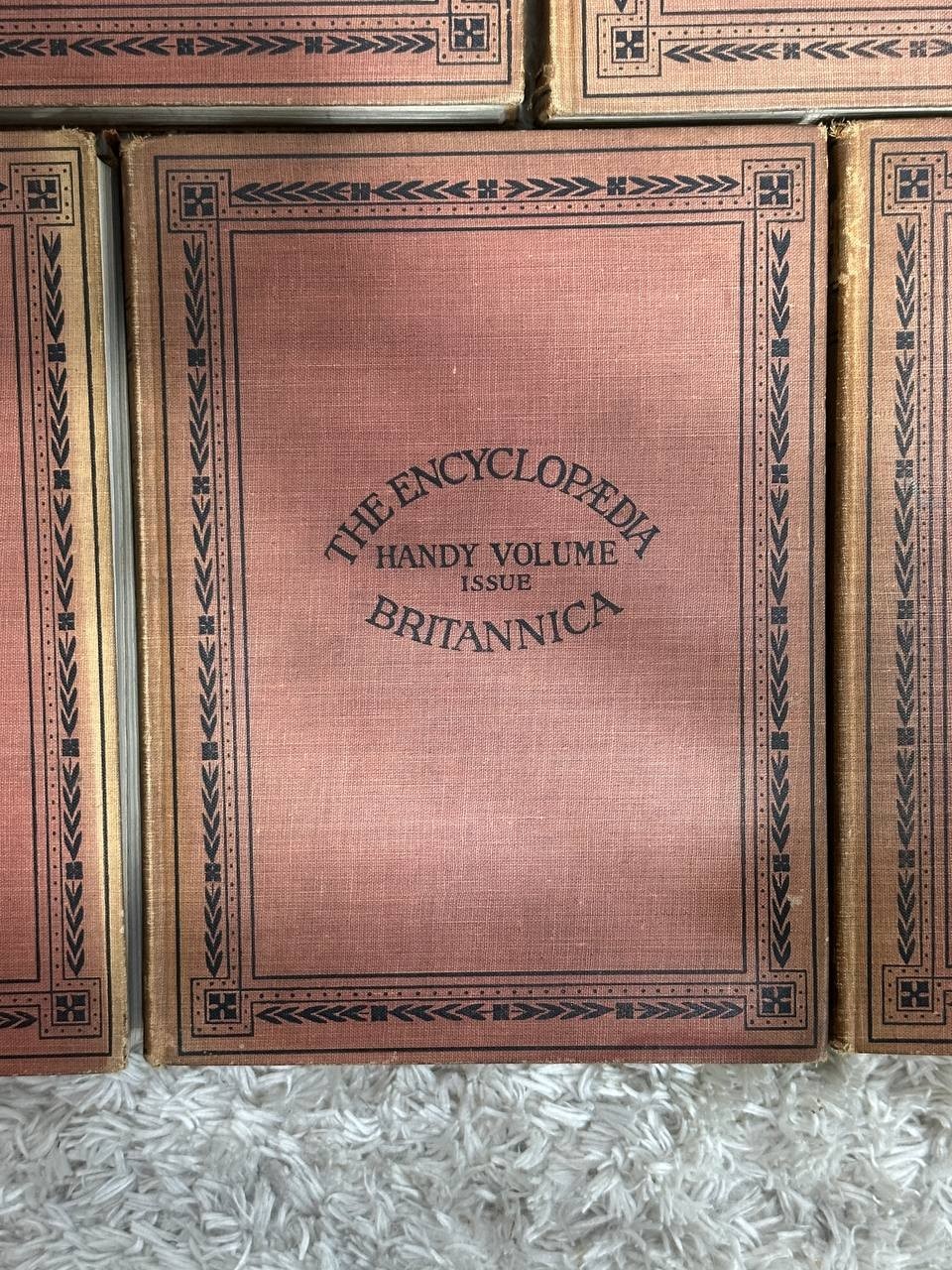 1910-1911 Encyclopaedia Britannica 11th Edition Handy Volume Complete Set
