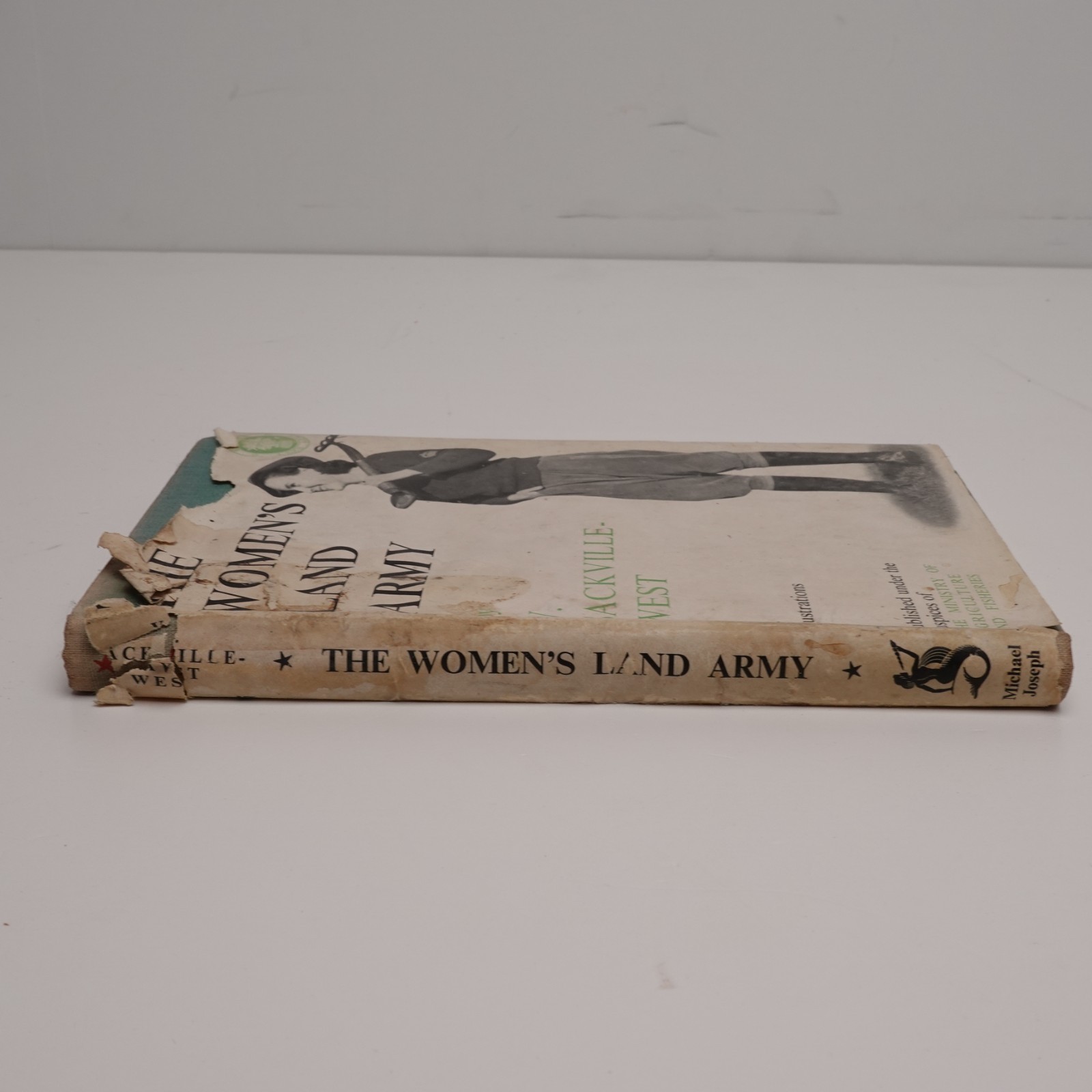 Vita Sackville West THE WOMEN’S LAND ARMY 1st HB 1944 DJ WWII World War 2