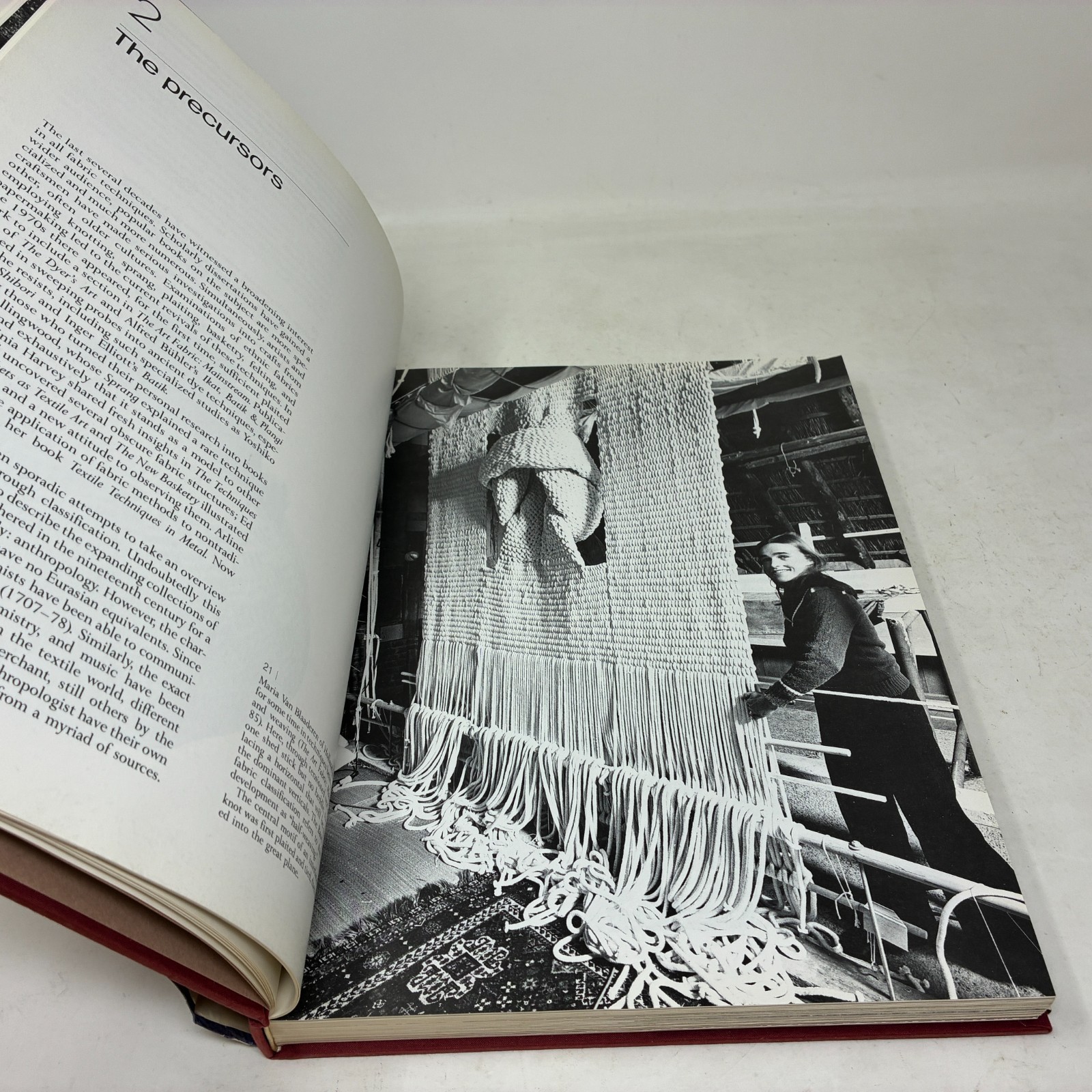 INTERLACING: The Elemental Fabric by Larsen 1st Ed. 1986 HC+DJ Textile Crafts