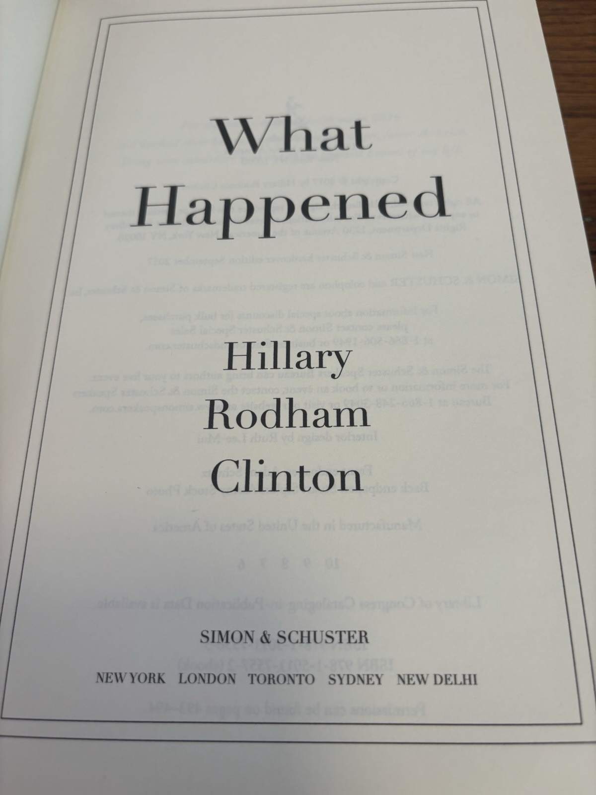 SIGNED!! What Happened by Hillary Rodham Clinton. VG+/VG+. 1st/6th