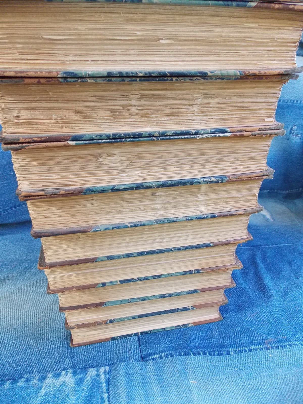 EDITION DE LUXE THE WORKS OF William Thackeray Limited to 1000, 11 VOLUMES