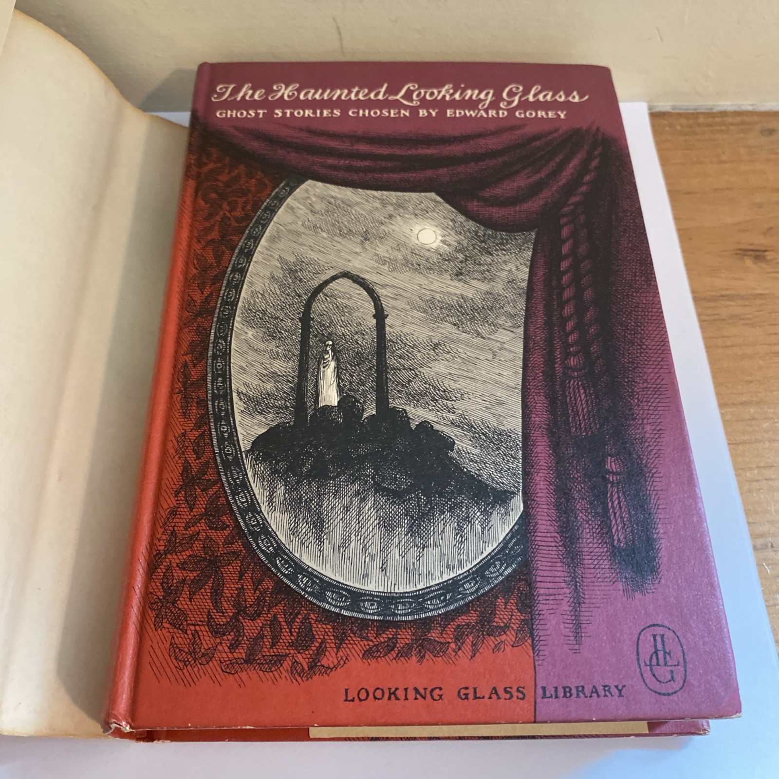 The Haunted Looking Glass: Ghost Stories Chosen by Edward Gorey 1959 DUST JACKET
