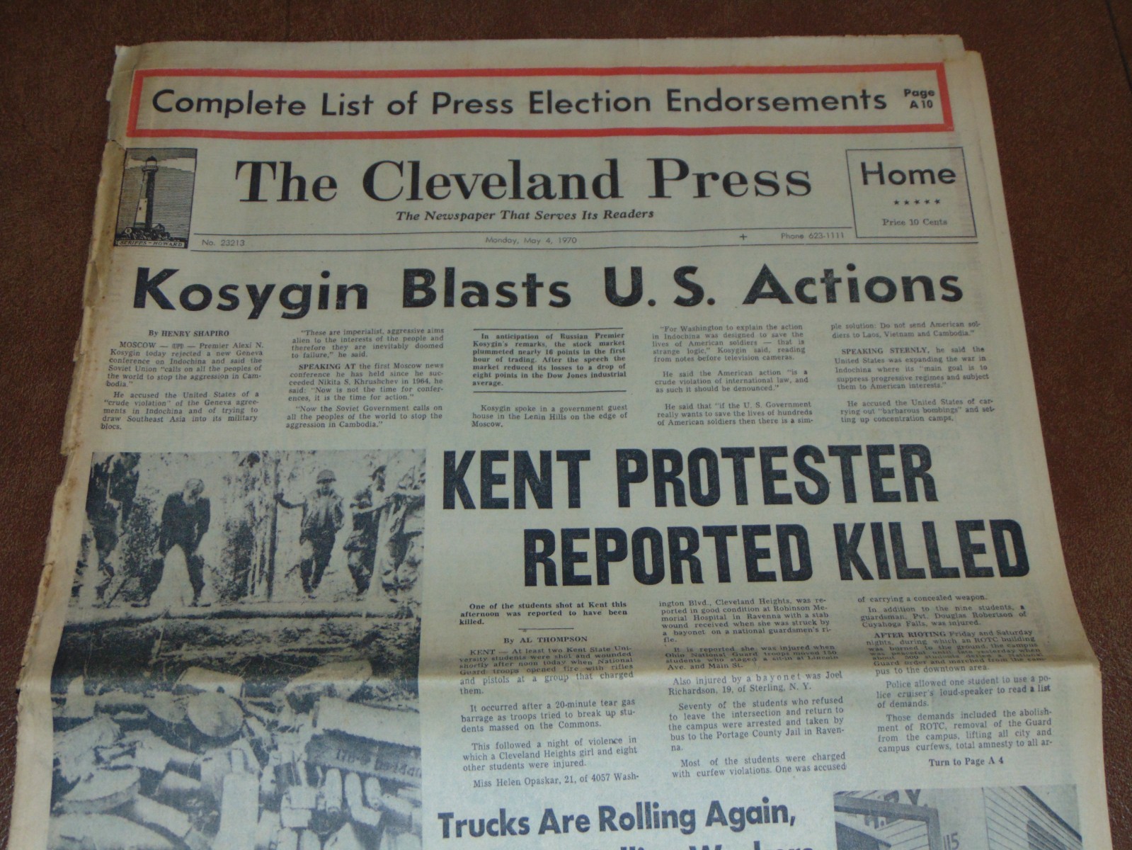 MAY 4, 1970 „THE CLEVELAND PRESS“ NEWSPAPER: KENT STATE SHOOTING; EARLY REPORT