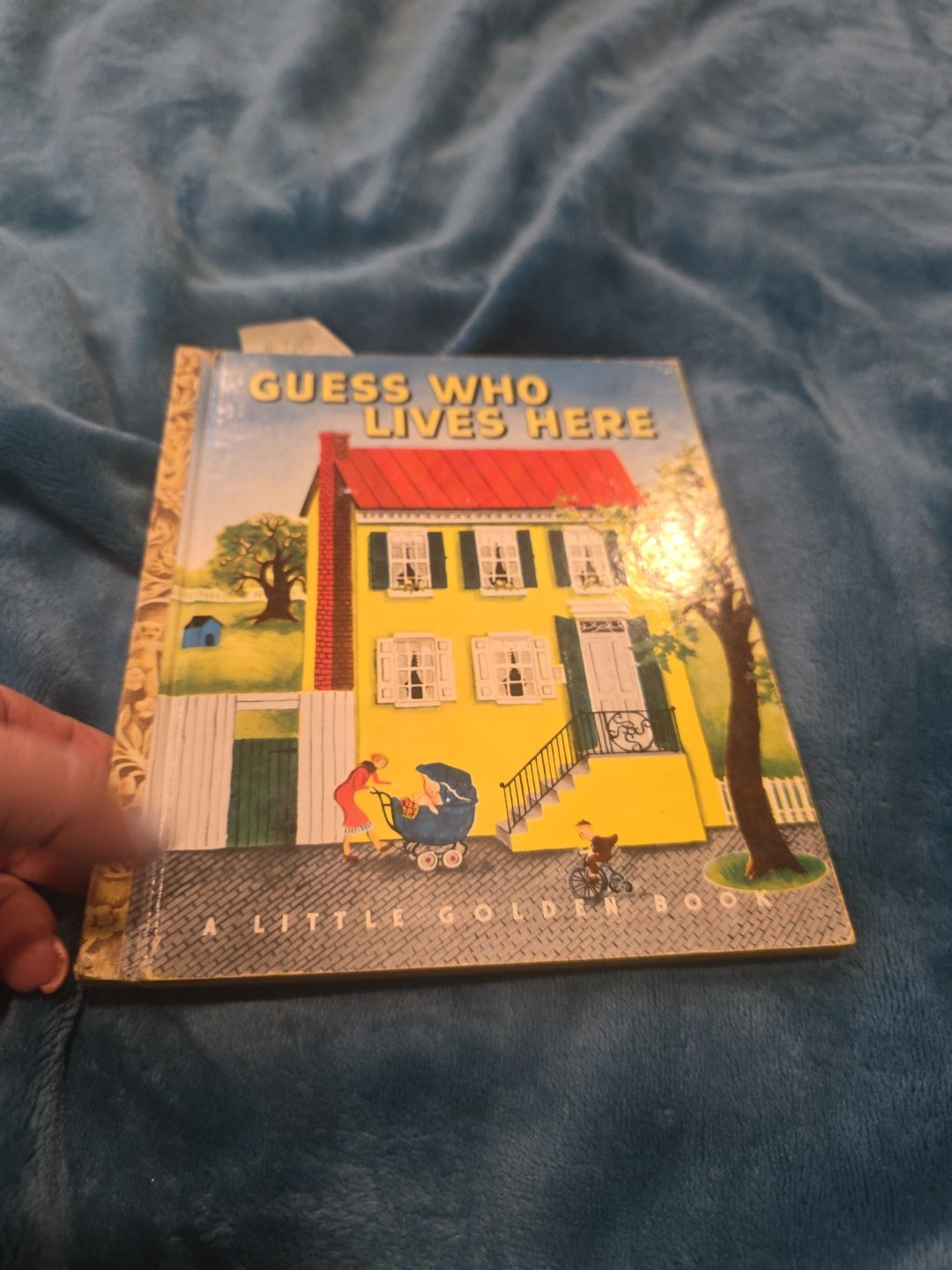 GUESS WHO LIVES HERE ~ vintage 1st „A“ ed. Little Golden Book #60, Eloise Wilkin