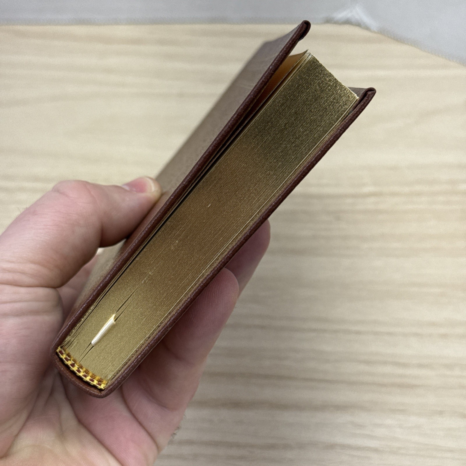 Easton Press – 100 Selected Poems by E.E. Cummings – Leather Collectors Edition