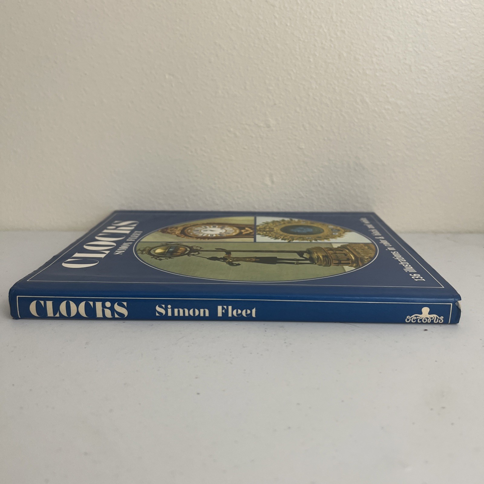 CLOCKS Simon Fleet 136 illustrations 96 pages BEAUTIFUL OLD CLOCKS color & b/w