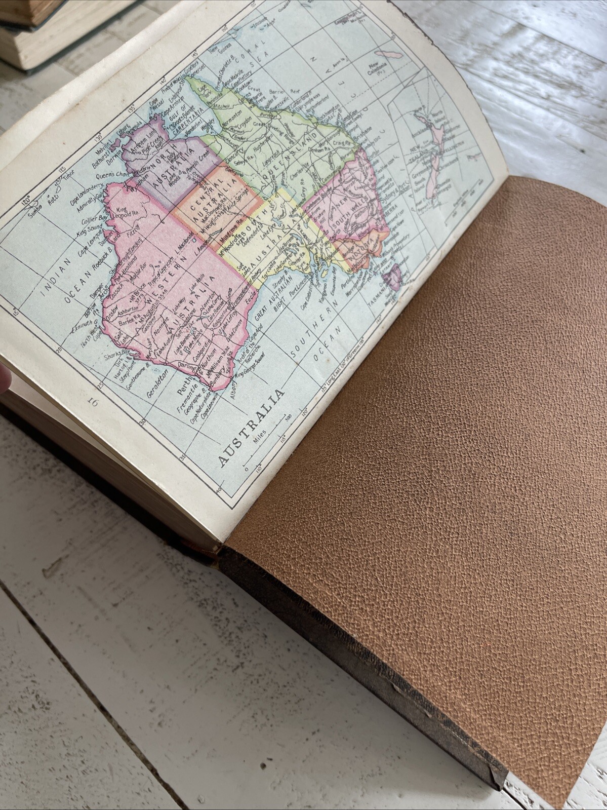The New Standard Encyclopædia & World Atlas – Odhams Press Hardcover 1932