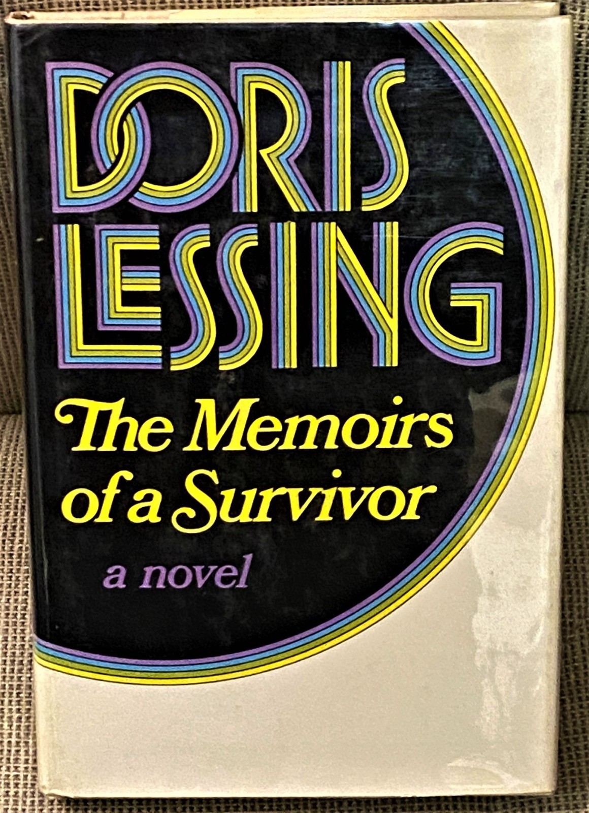 Doris Lessing / THE MEMOIRS OF A SURVIVOR 1st Edition 1975