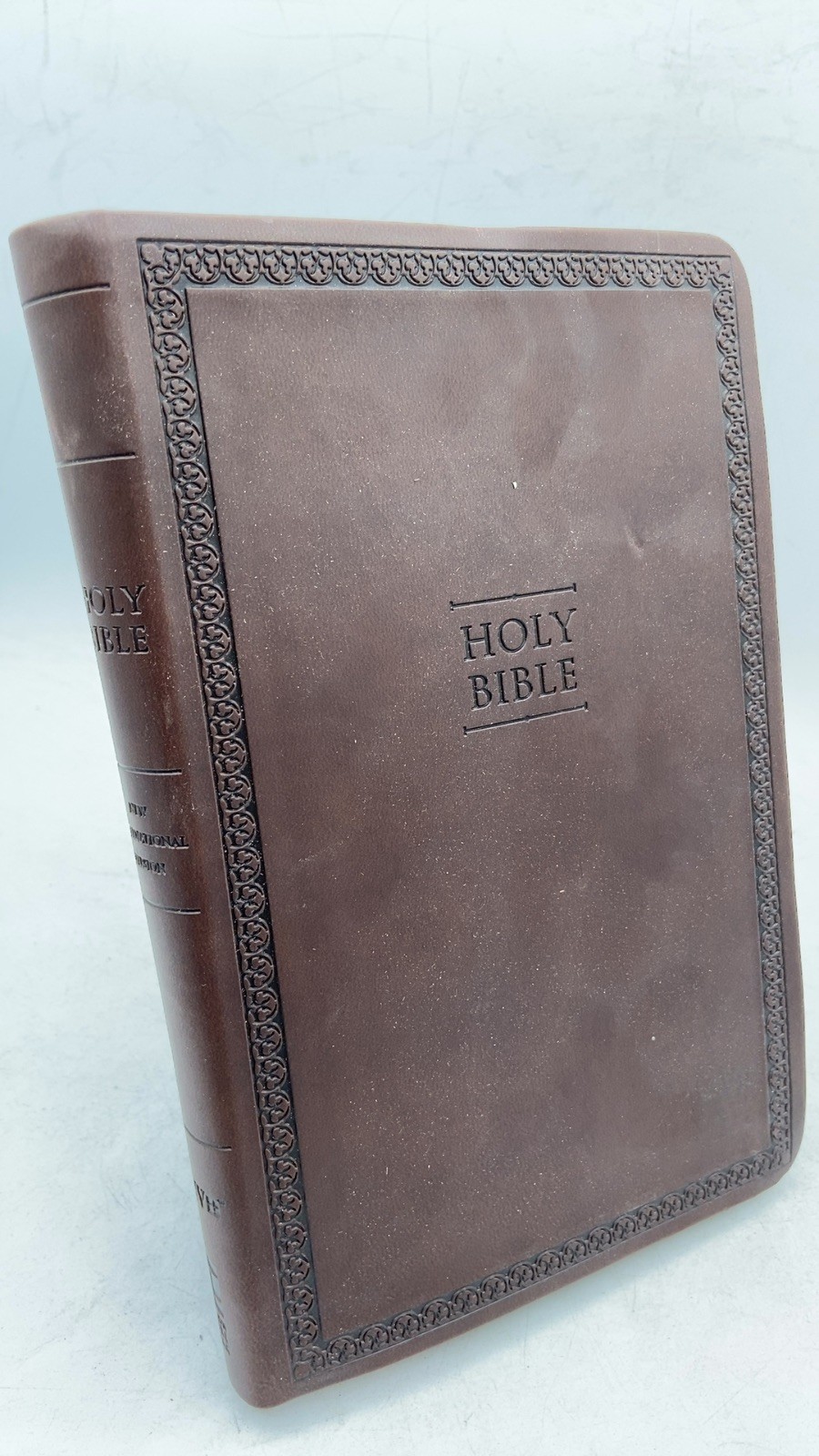 Holy Bible: New International Version Hardcover NIV Thinline Bible 2011