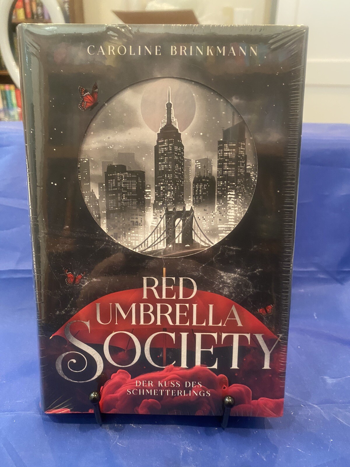 Red Umbrella Society By Caroline Brinkmann GERMAN BÜCHER BUCHSE EDITION