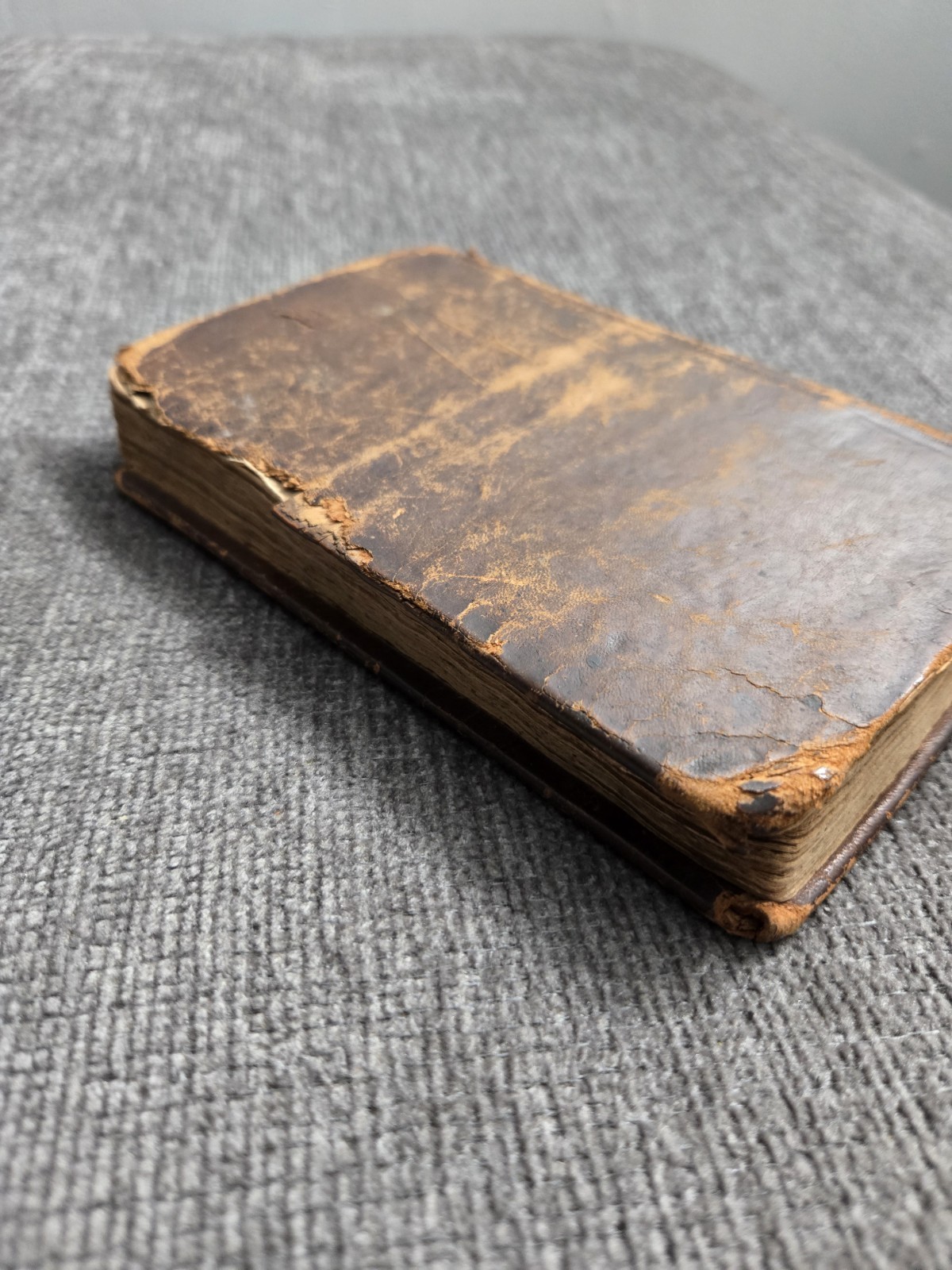 1827 Rare New Testament Bible Published by Edmund Cushing