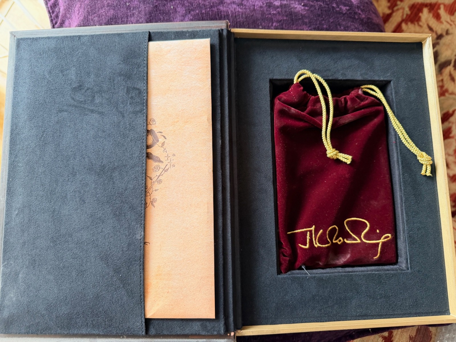 ‚Tales of Beedle the Bard‘ – J K Rowling – Deluxe Collectors edition – Unread