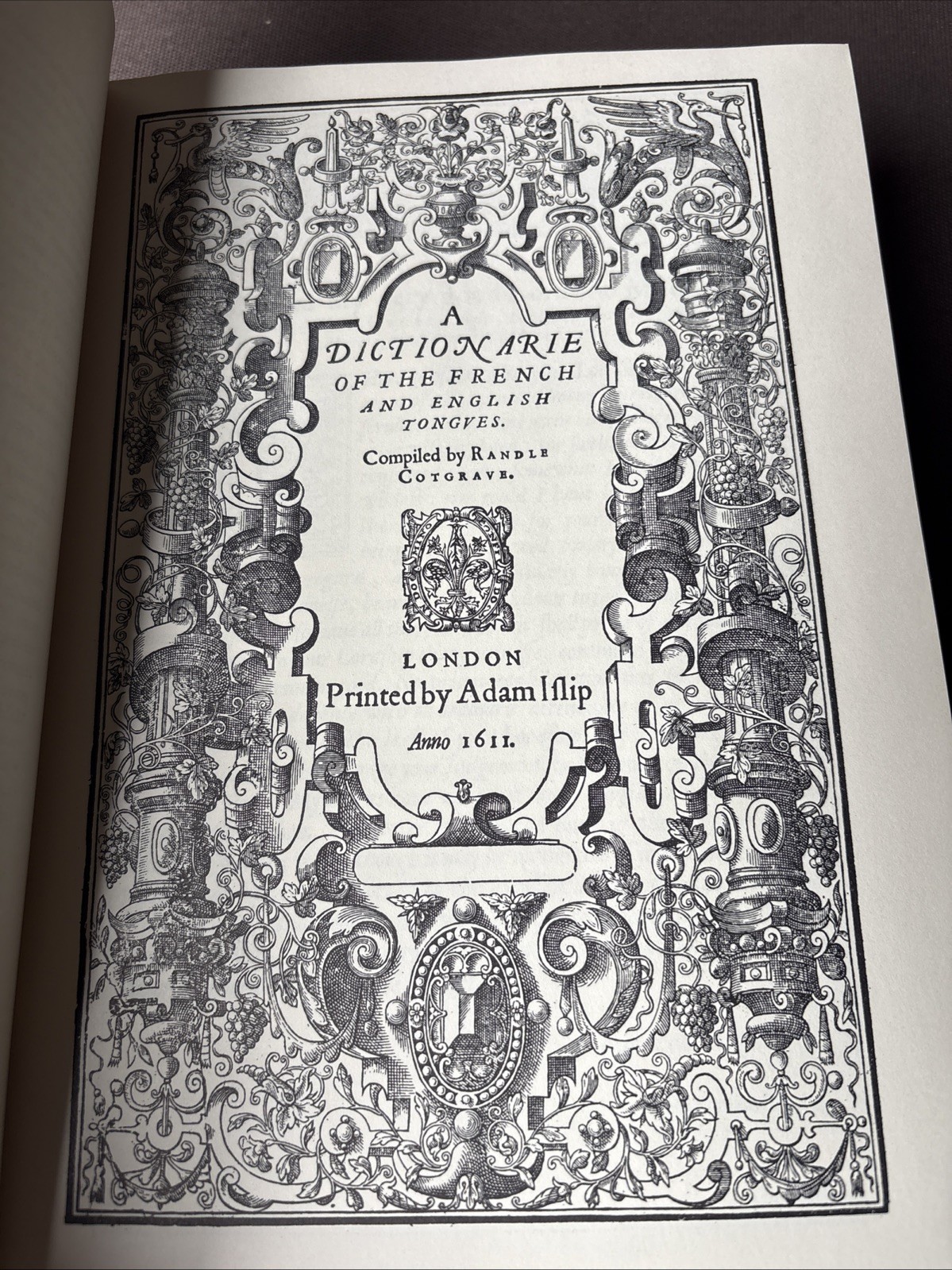 A Dictionarie of the French and English Tongues | 1968 Hardcover Reproduction