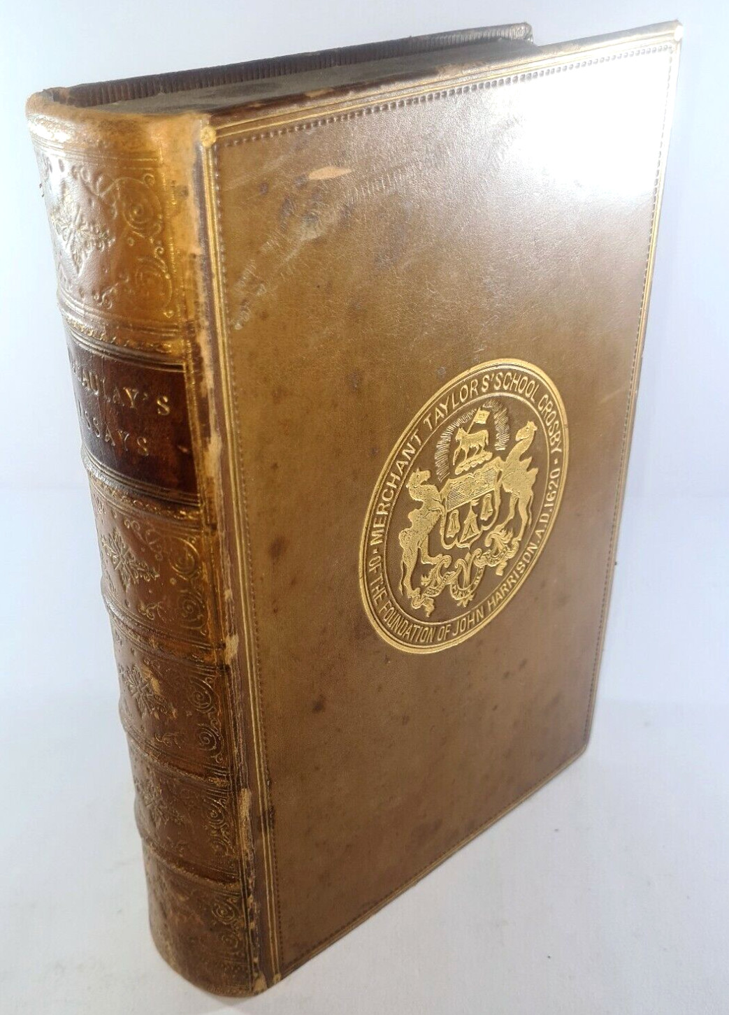 1884 CRITICAL AND HISTORICAL ESSAYS Lord Macaulay Authorised School Ed Book 102.