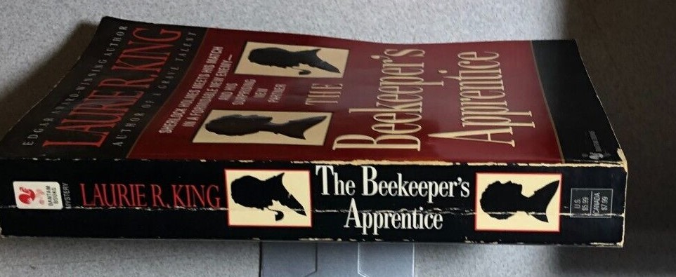 THE BEEKEEPER’S APPRENTICE by Laurie R King (1996) Bantam Sherlock H. paperback