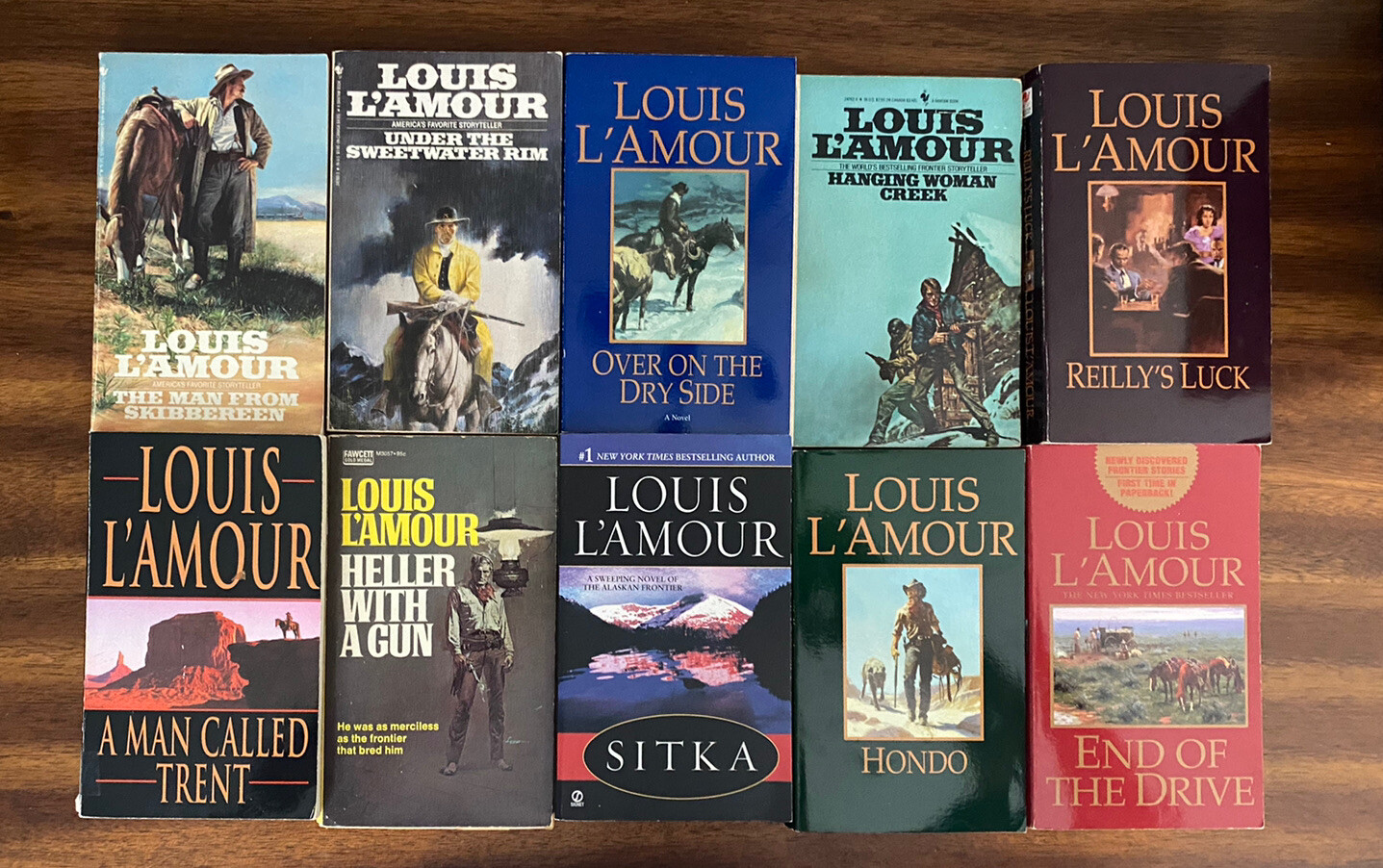 Louis L’Amour Vintage Western Lot of 40 (38 PB, 2 HC/DJ) Sacketts, etc.