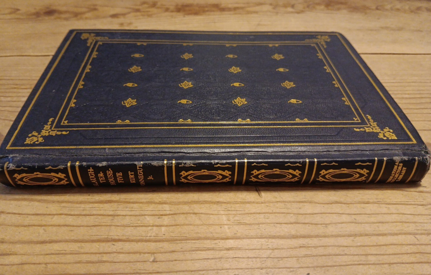 Slaughterhouse Five Kurt Vonnegut Jr 1969 International Collectors Library HC
