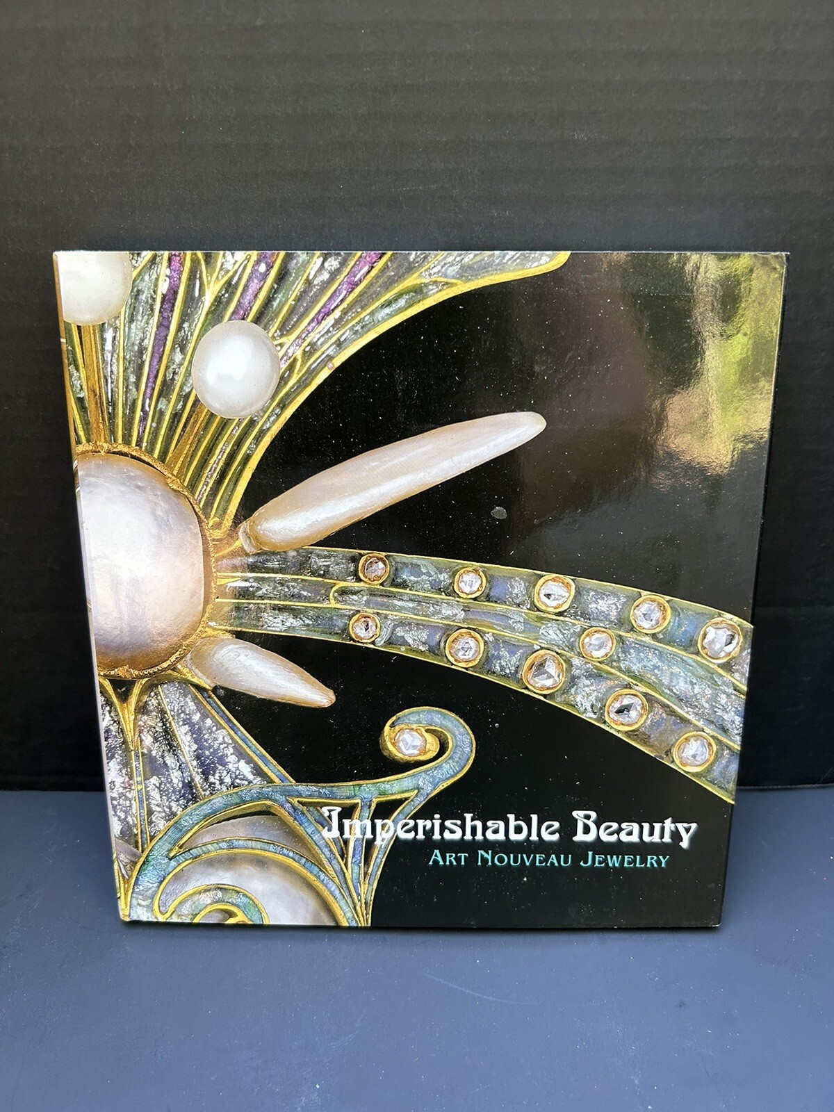 Imperishable Beauty: Art Nouveau Jewelry – Hardcover By Markowitz, Yvonne – GOOD