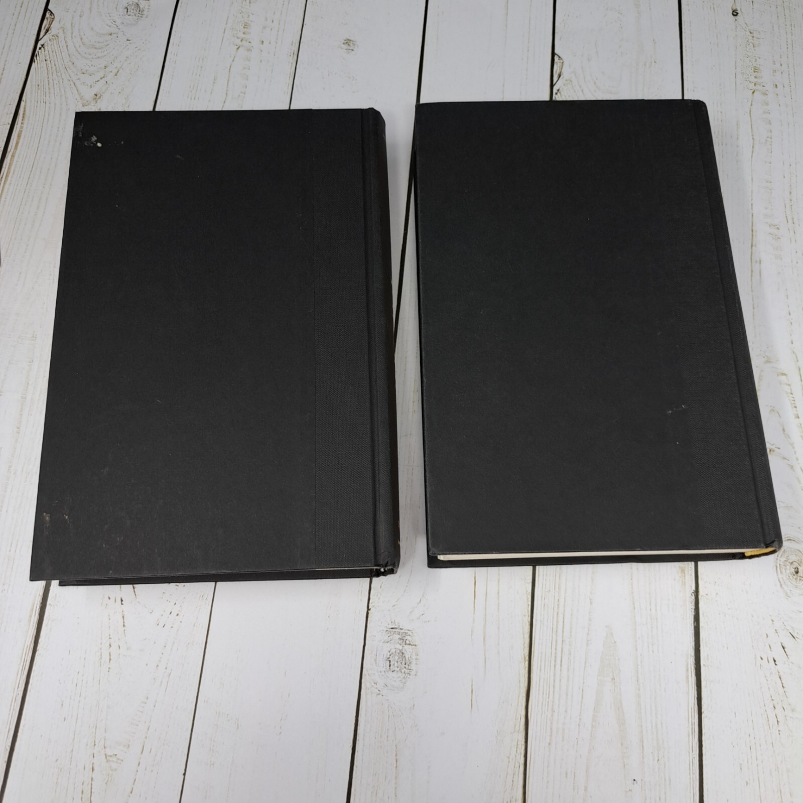 (2) Dan Brown First Edition Books Inferno & Lost Symbol Hardcover w/ Dust Cover