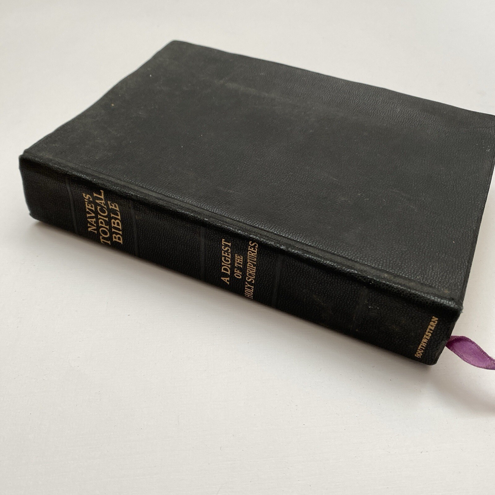 Vintage Naves Topical Bible 1962 Southwestern Imitation Leather Thumb Indexed