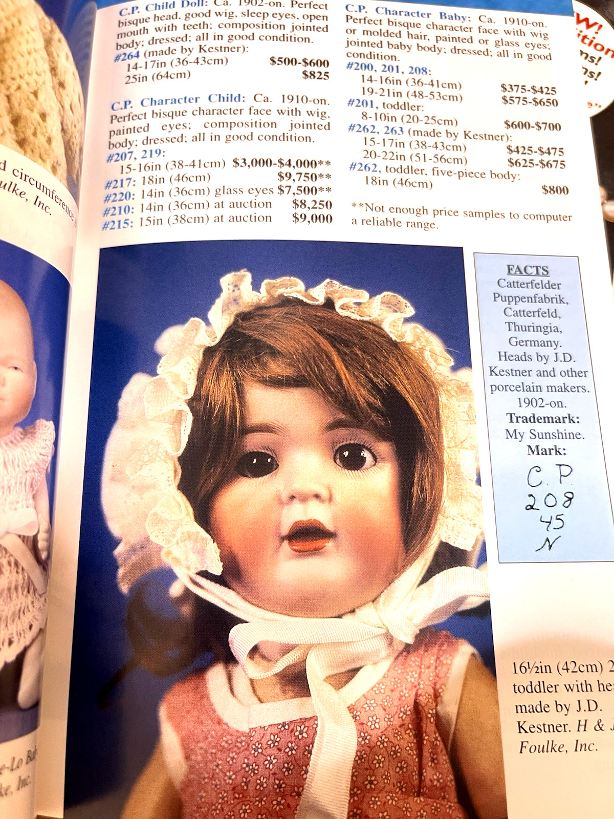 16th Blue Book Dolls & Values Antique & Modern Jan Foulke Paperback 336 Pages