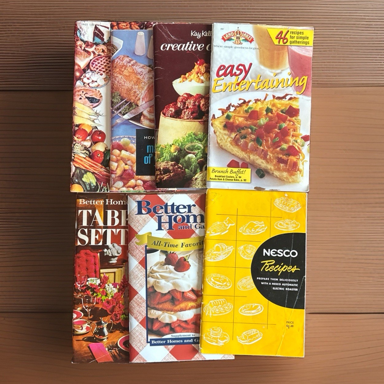 Lot Of vintage cookbooks Paperback Slim Books Perfect For The Home Chef (g)
