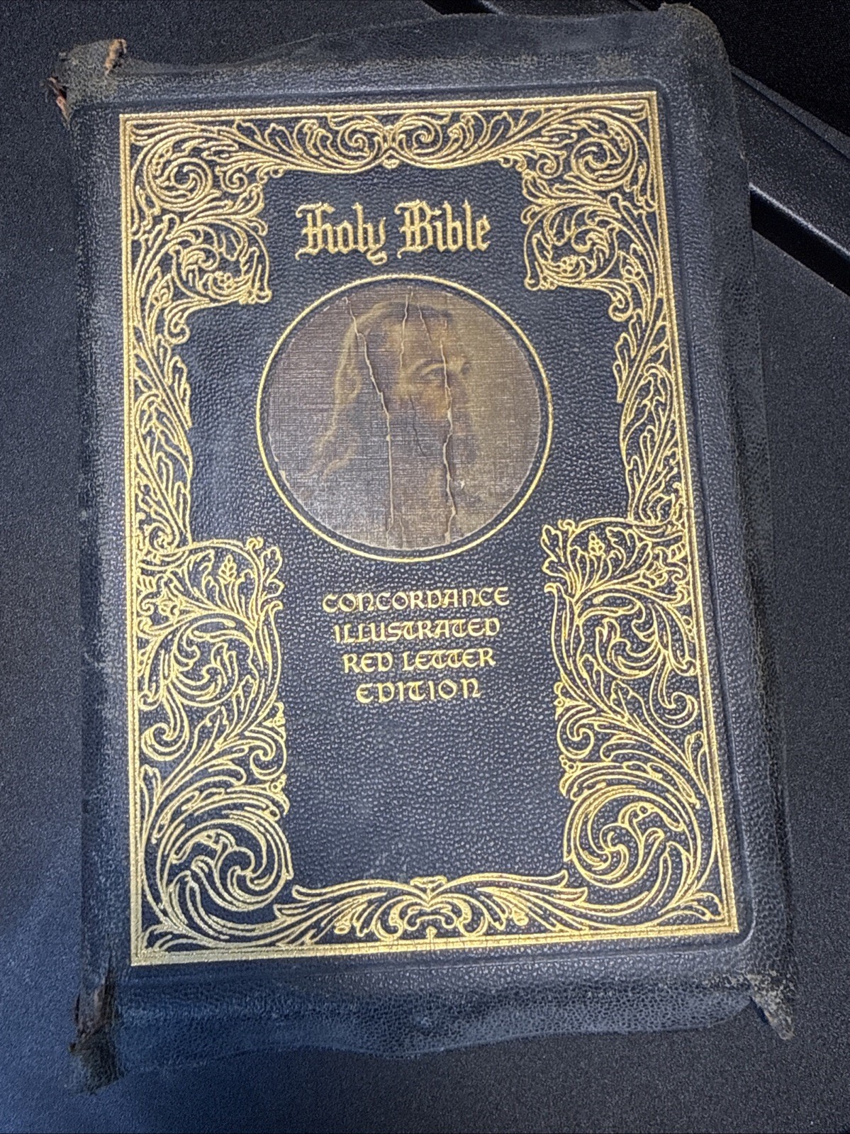 Vintage Teachers Self-Pronouncing Reference Red Letter Edition The Holy Bible