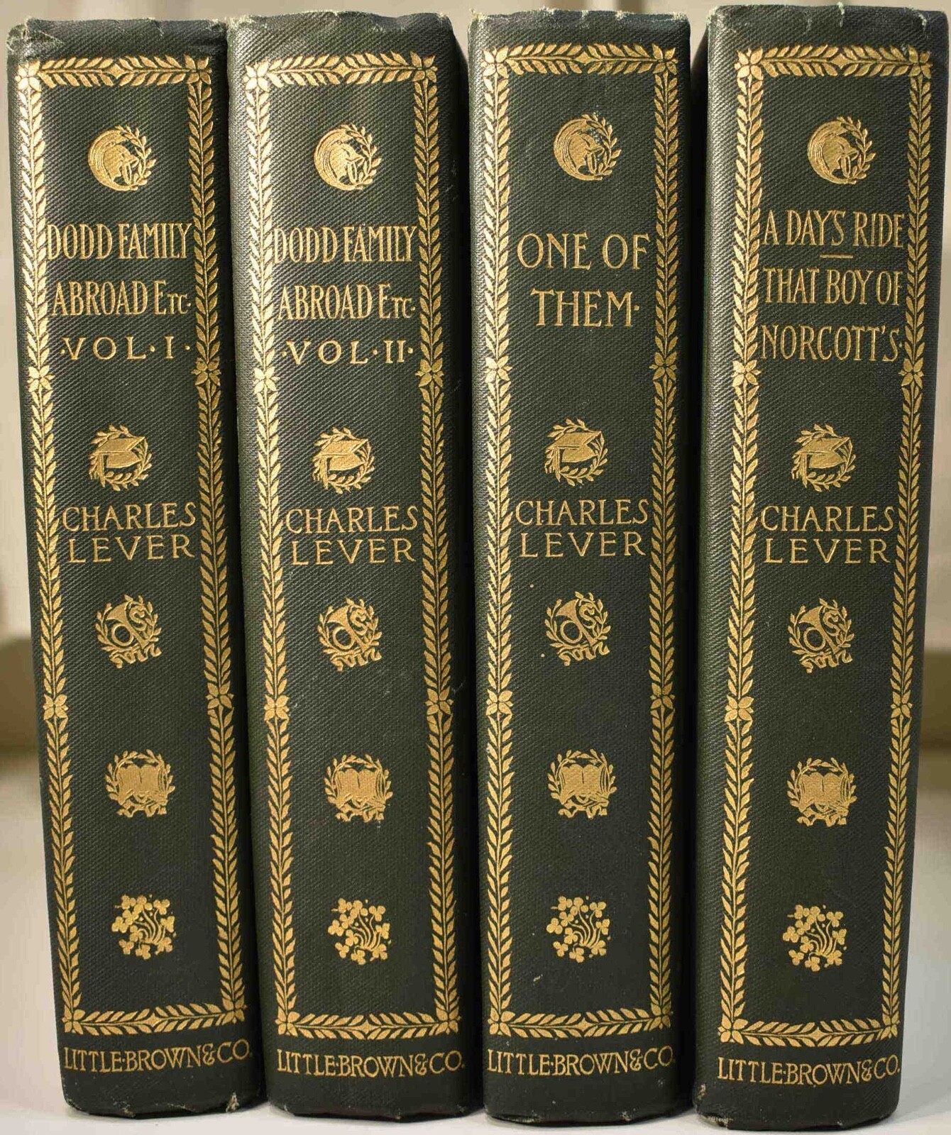 1901 CHARLES LEVER 4 Volume Set DODD FAMILY ABROAD DAYS RIDE VG+ Gilt Bindings