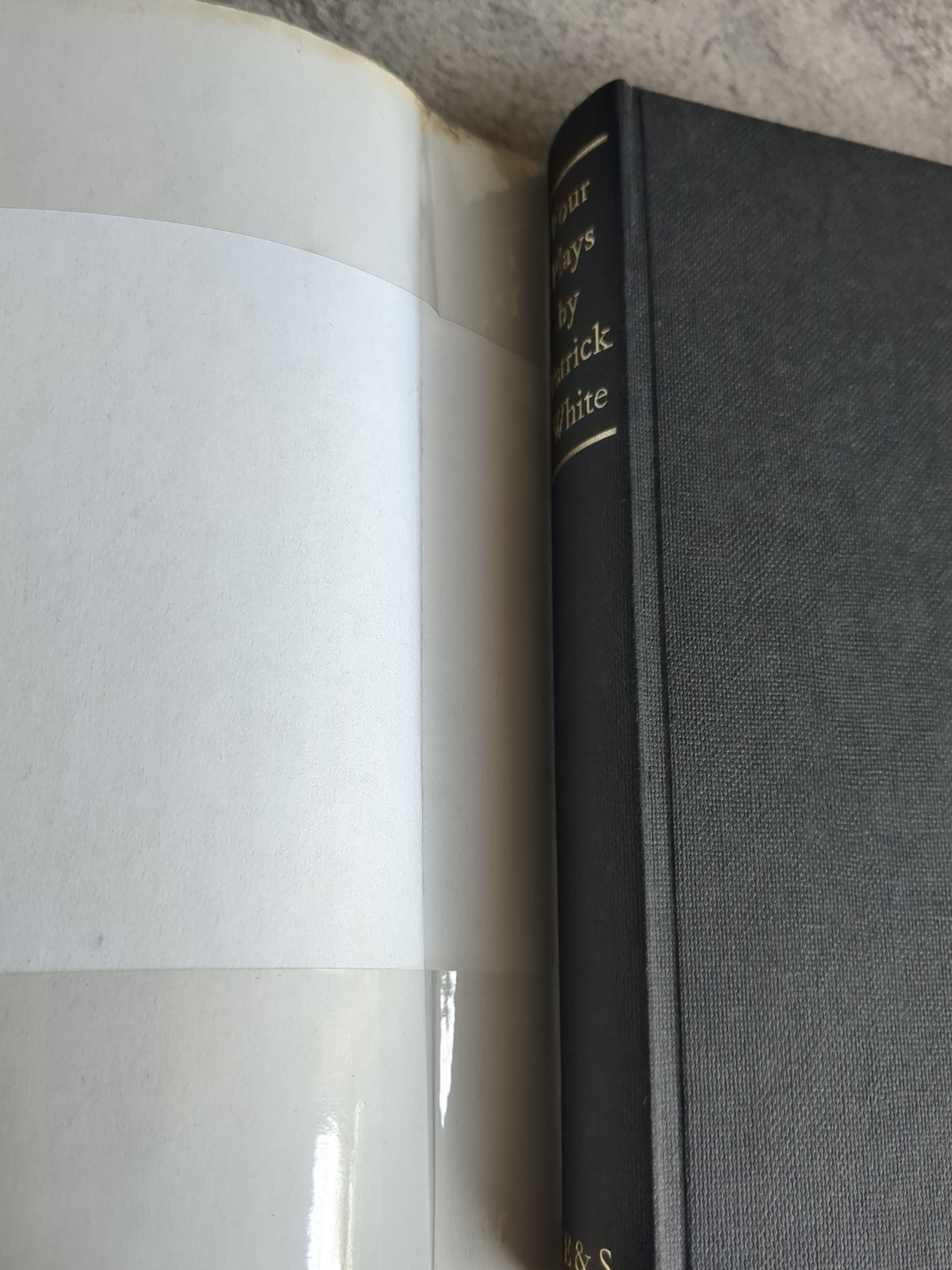 Four Plays Patrick White 1965 – Eyre & Spottiswoode – DJ – Illustrated
