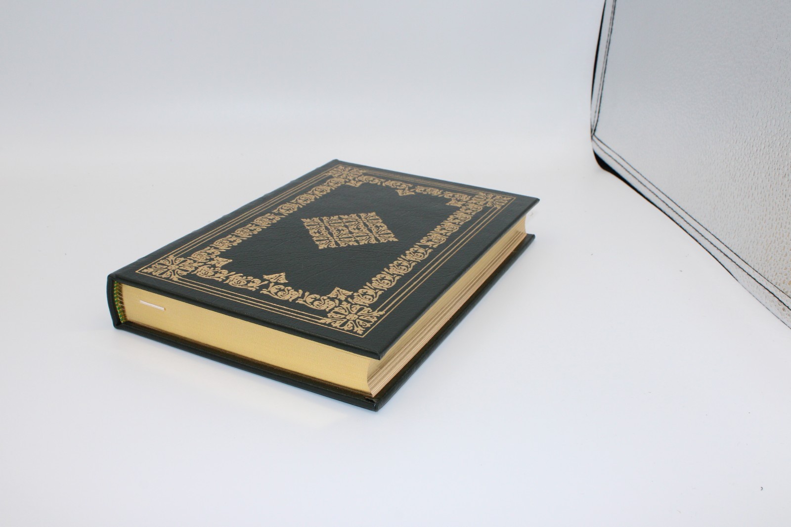 Easton Press „Rabbit, Run“ SIGNED edition. John Updike. Leather Bound.