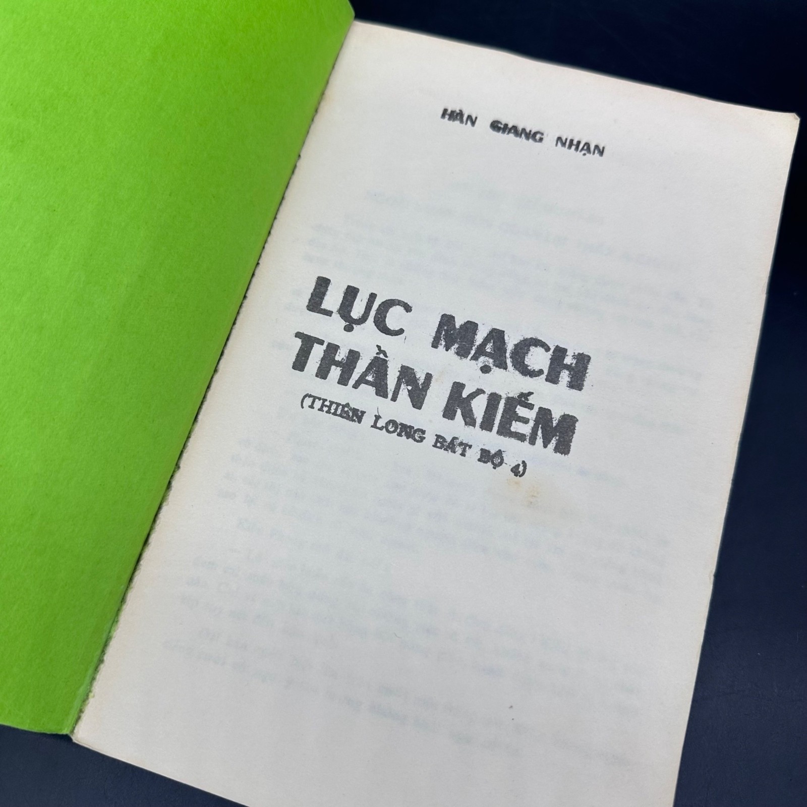 Vintage Martial Arts Fiction Luc Mach Than Kiem Vol 2 Han Giang Nhan Paperback