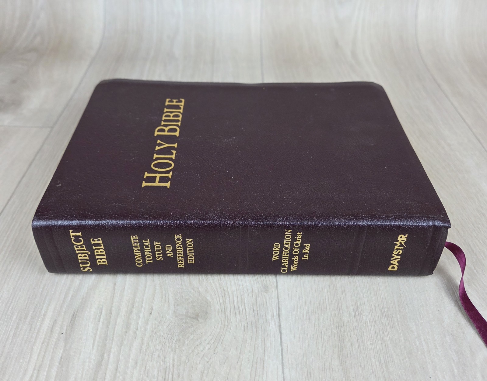 SUBJECT BIBLE Complete Topical Study and Reference Edition Word Clarification