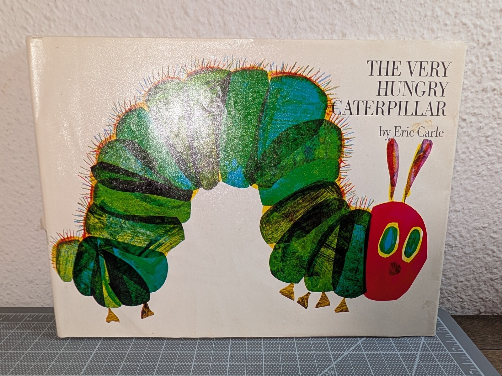 The Very Hungry Caterpillar, Early Edition, Eric Carle, Vintage Kids Book DJ