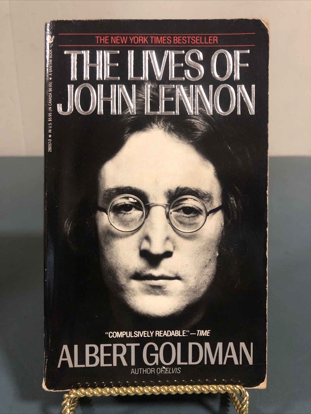 The Lives of John Lennon“ by Albert Goldman Vintage Paperback 1989