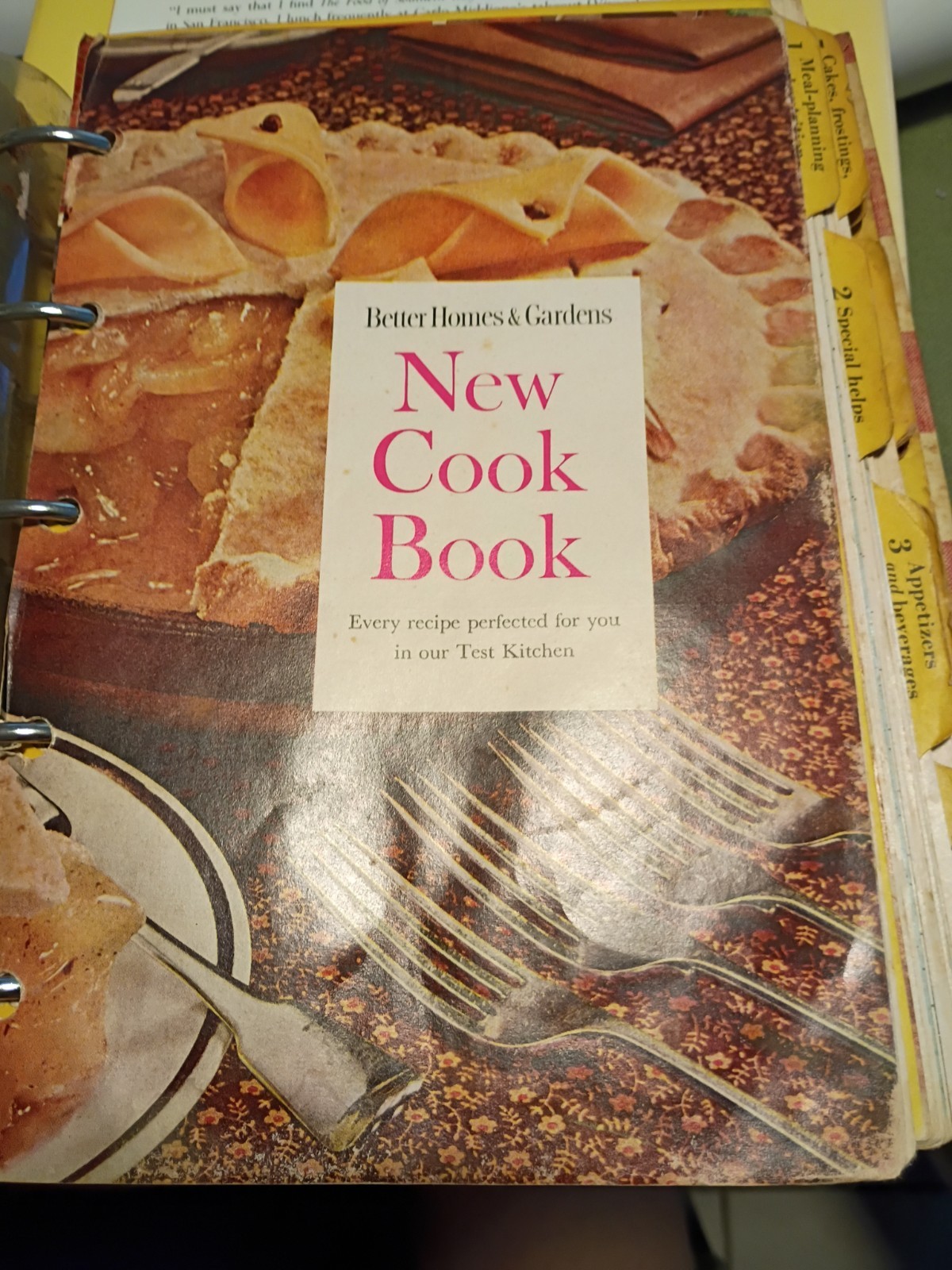 Better Homes and Gardens New Cook Book