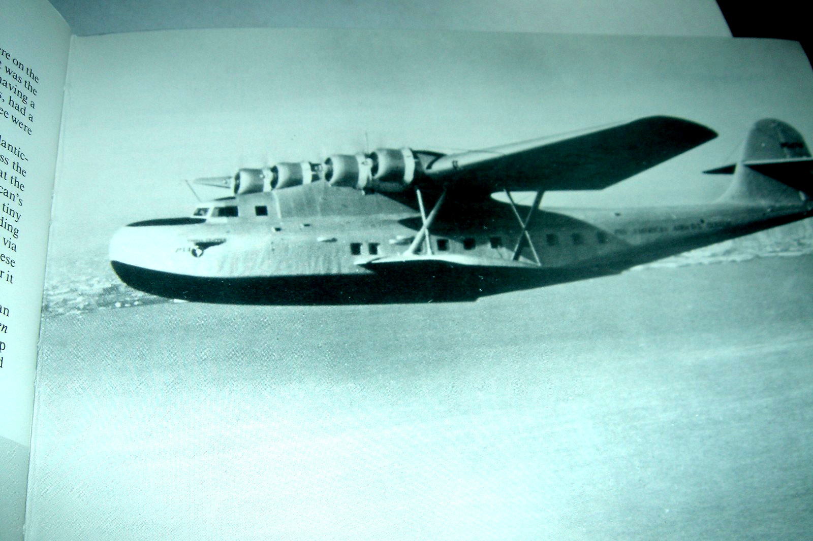„The Sky their frontier,“ by Robert Jackson, , HARDCOVER- AIRPLANES 1920 TO 1940