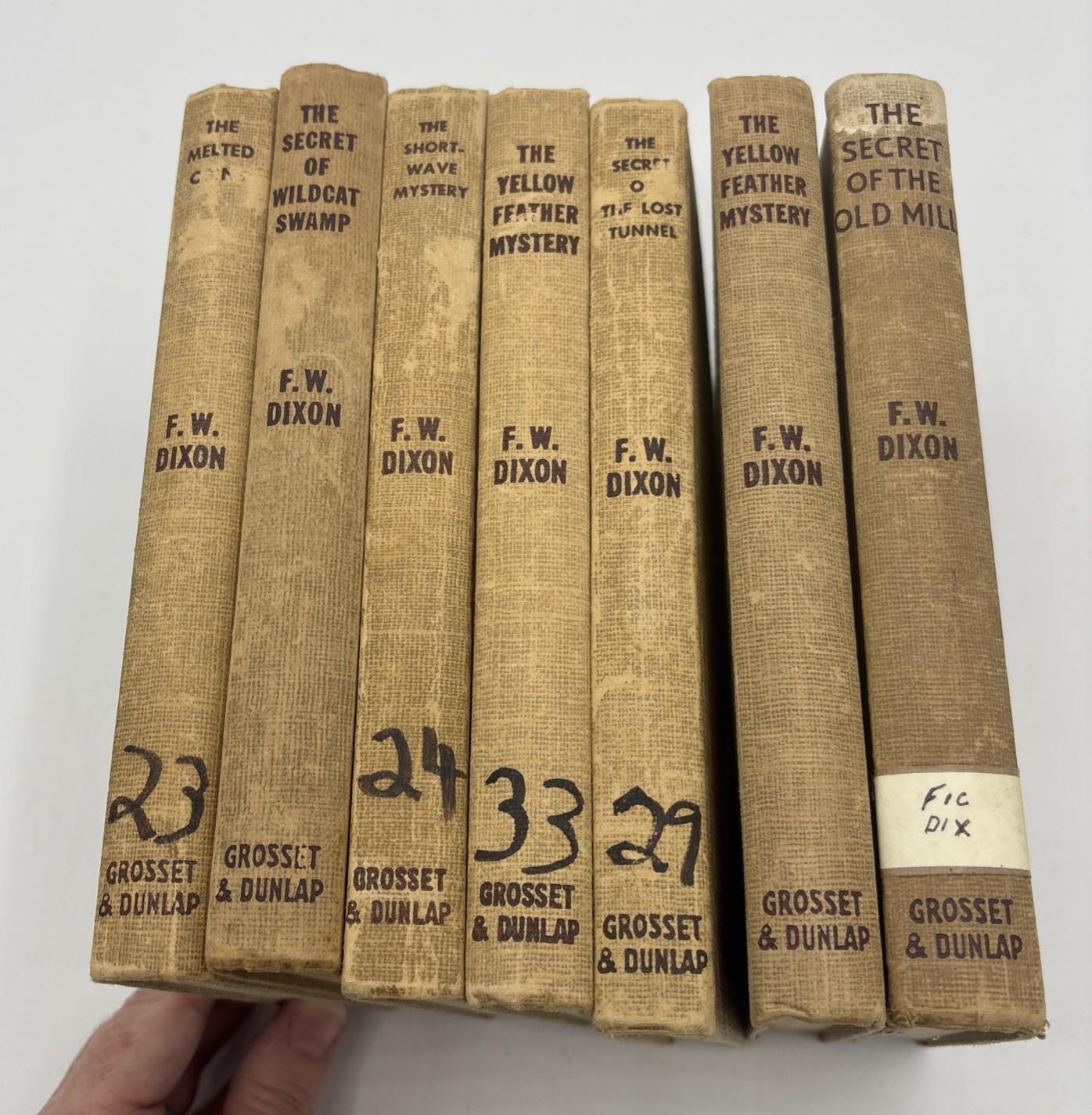 Lot of 7 The Hardy Boys – Franklin W. Dixon Brown 1927-1953 Brown Vtg Decor