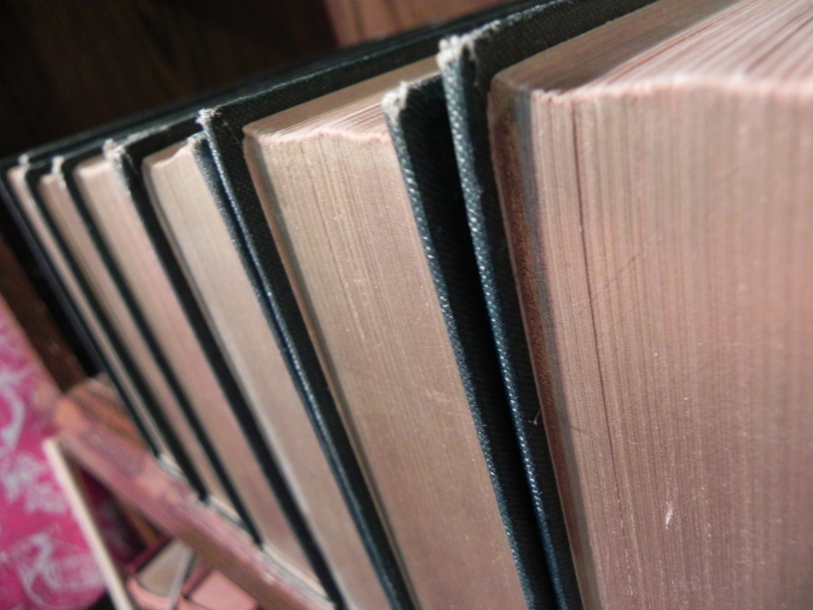 William Makepeace Thackeray – 9 Vols – The Mershon Co – Undated Vintage Book Set